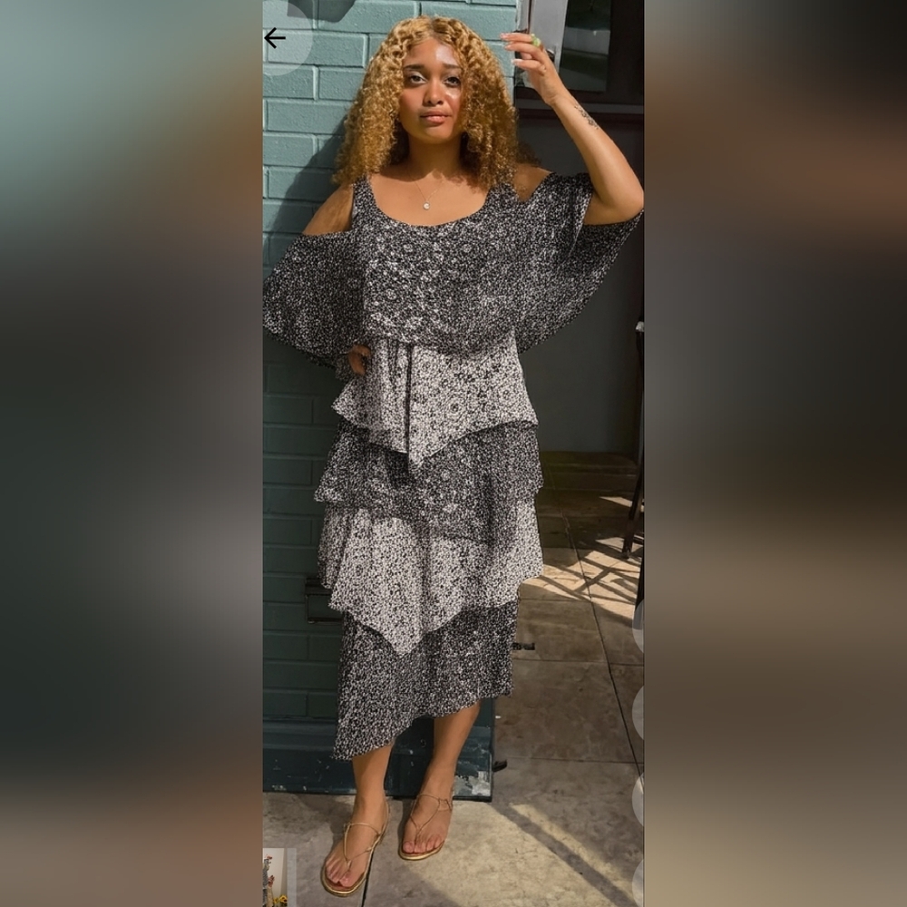 Bethany Black and White Layered Dress Sz L